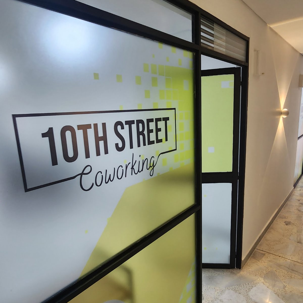 10_TH_Street_Coworking (1)